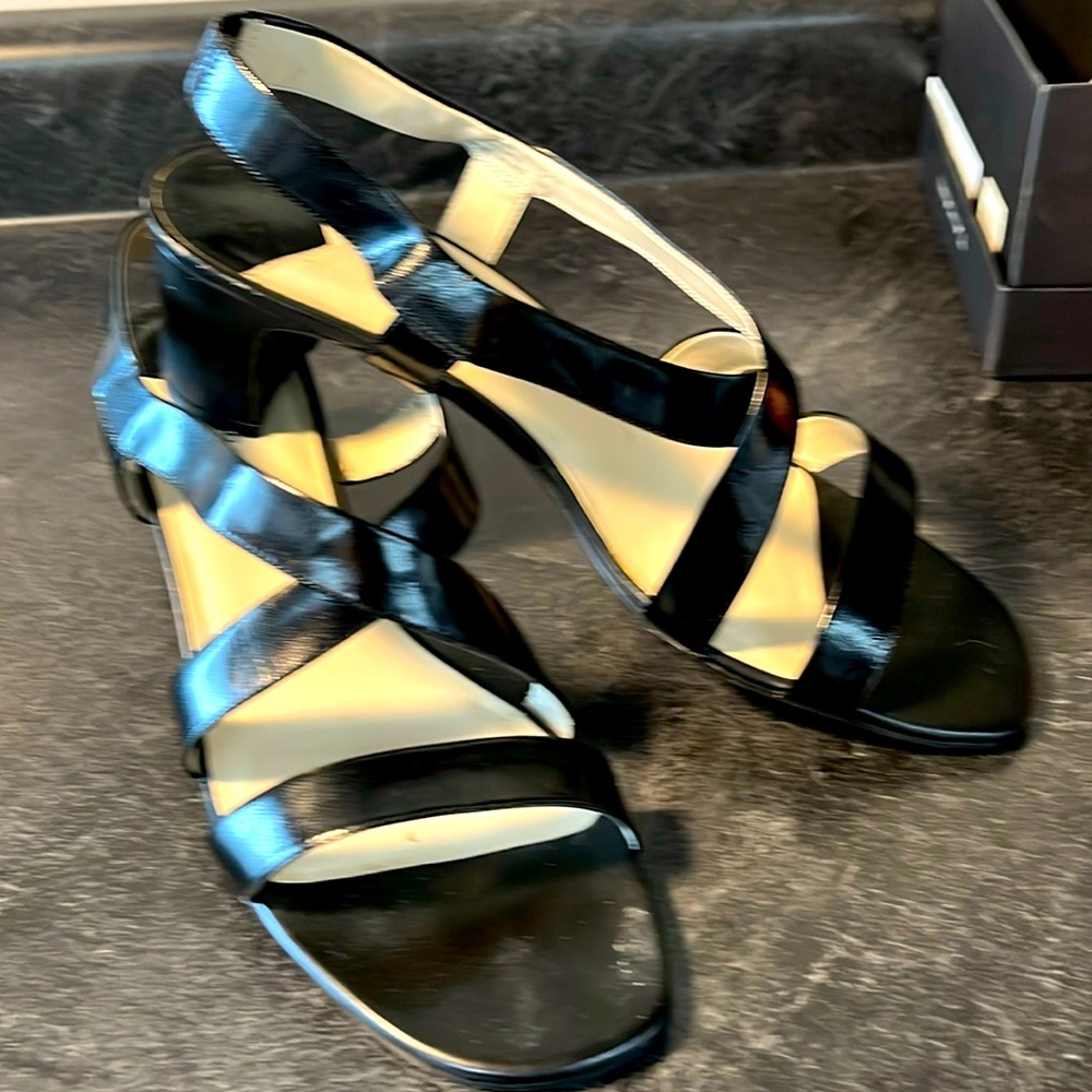 11M, Easy Spirit sandals